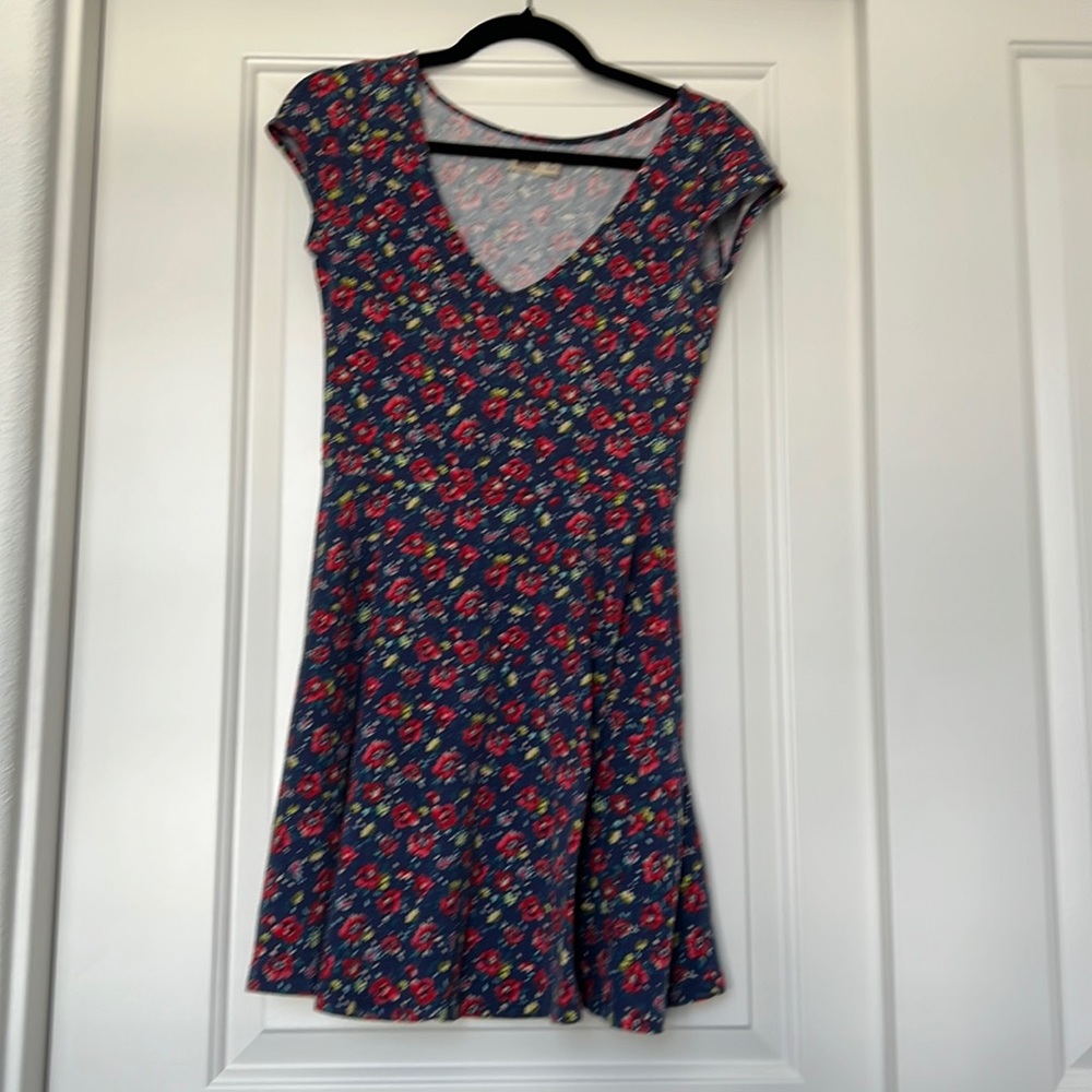 Hollister Flare Dress Short Sleeve Floral Womens Size Medium Navy Blue